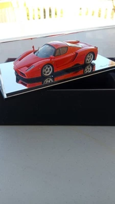 REDLINE FERRARI ENZO - RL012  -  ROSSO - SCALA 1/43 - Immagine 1 di 4