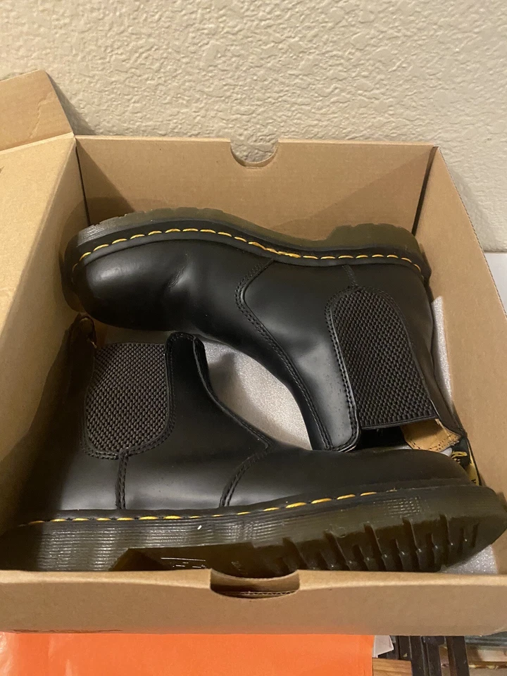 Dr Martens 2976 Quad Smooth Black Leather Chelsea Boots Unisex Men 7