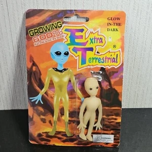Vintage Alien Action Figure Glow in the Dark UFO Growing Extraterrestrial 1970s - Picture 1 of 11