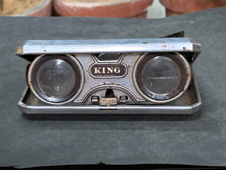 Vintage Old King Sport Glass 2.5x25 Coated Lens Folding Binoculars Made In Japan - Image 1 of 4