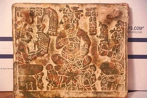 Maya Ton Keramikfliese 8" x 7" - Bild 1 von 3