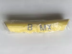 2x Old School Bmx V Handlebar Pad NOS Vinyl Metal Snaps Black Foam 30cm Approx. - Picture 1 of 2
