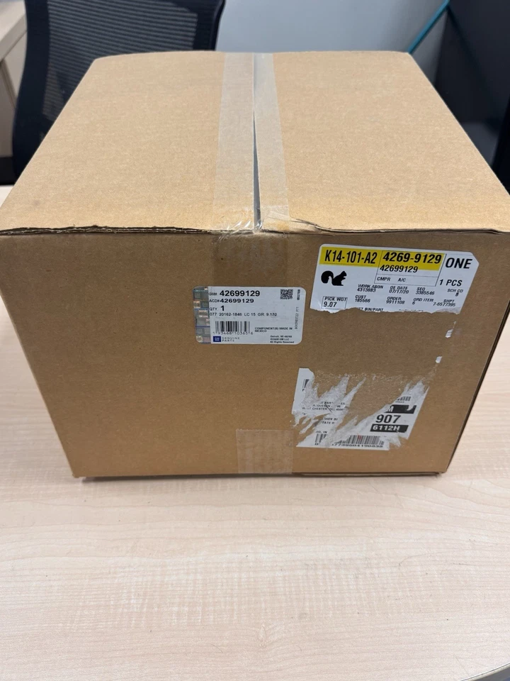 OEM GM NEW IN BOX 42699129 A/C COMPRESSOR KIT GM CHEVROLET - Image 1 of 4