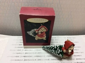 HALLMARK DAD CHRISTMAS ORNAMENT 1995 New in Box Dad hauling Christmas Tree - Picture 1 of 5