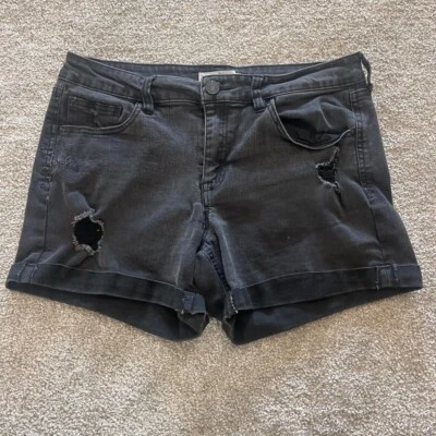 Pantalones cortos de mezclilla para mujer Refuge negros talla 8 ajuste cómodo dobladillo plegable Foto 1 de 4