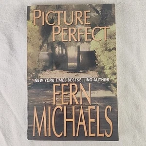 Book Picture Perfect by NYT Bestselling Author Fern Michaels New Paperback  - Picture 1 of 6