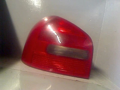 Feu arrière gauche occasion AUDI A3 I Phase 1 - 1.9 TDi 90ch - - Photo 1/2