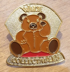 Wade Collectable Bear Novelty pin badge D004 - Picture 1 of 3