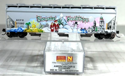 MICRO-TRAIN N 3-BAY COVERED HOPPER AMERICAN CAR & FOUNDRY CHRISTMAS CAR 09344150 - Image 1 of 4