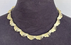 Vintage Coro Necklace Signed Gold-Toned Leaf Links Hook Clasp See Descrip Choker - Picture 1 of 11