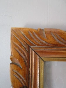 ANTIQUE WOODEN FRAME CARVED WITH ITS GLASS - Picture 1 of 11
