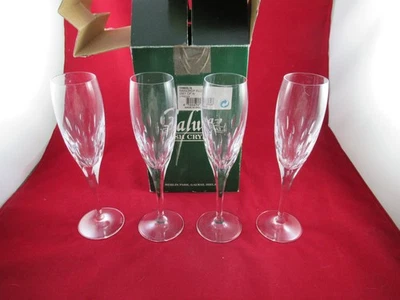 Galway Irish Crystal Set of 4 Raindrop Flute Glasses - Image 1 of 2