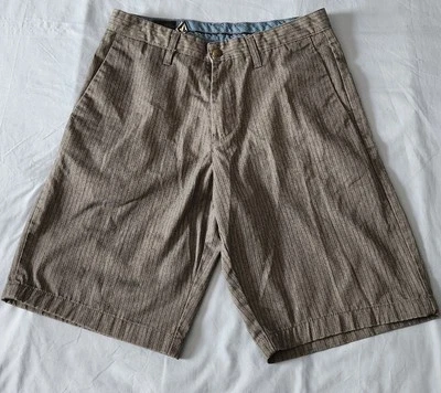 Volcom Men's Shorts Corpo Class Chino Gray Size 30 Cargo Skate 10' Inseam  - Image 1 of 4