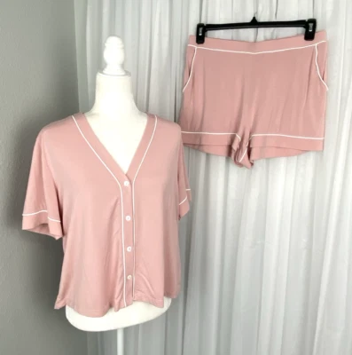 Cupcakes and Cashmere Sz L Pink Simply Cool Sleepwear 2 Piece Shorts Pajama Set - Image 1 of 3