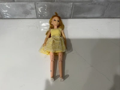 Vestido amarillo vintage Mattel patrón niña flor con todo origen desconocido Foto 1 de 4