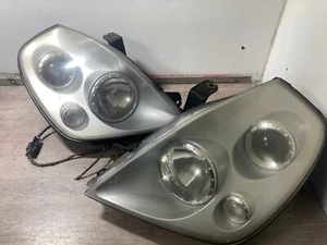 2006 SSANGYONG REXTON PASSENGER & DRIVER SIDE FRONT HEADLIGHTS PAIR - Picture 1 of 15