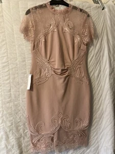 Lipsy/Next Nude Short Sleeve Artwork Bodycon Size 12 Petite BNWT - Picture 1 of 10