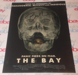 DIRECTOR BARRY LEVINSON SIGNED THE BAY POSTER 8X12 PHOTO AUTOGRAPH COA NATURAL - Foto 1 di 2