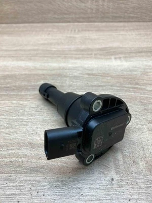 03F907660D   Oil level sensor Fits for Volkswagen Golf VII - Image 1 of 4