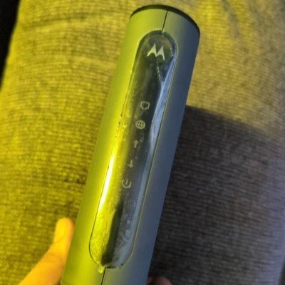 Motorola 16X4 Cable Modem Model MB7420, 686 Mbps - Image 1 of 4