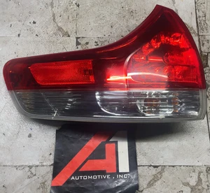 2011-2020 TOYOTA SIENNA Left Tail Light Left QUARTER MOUNTED OEM - Picture 1 of 10
