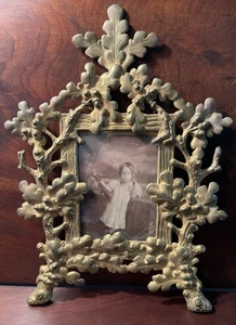 Precioso marco de fotos antiguo grande de latón ornamentado foto antigua bellota hoja de roble - Imagen 1 de 11