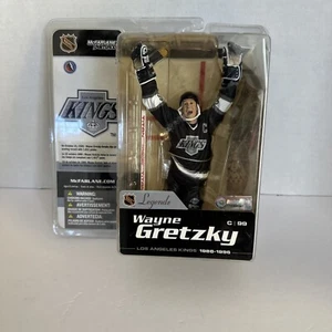 2004 McFarlane NHL Series 1 Wayne Gretzky #99 Los Angeles Kings Legends Figure - Picture 1 of 5