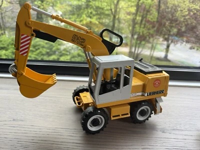 Liebherr Power Shovel - Image 1 of 4