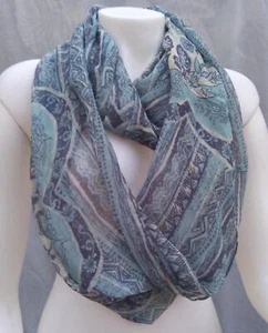 Silky Sheer Blue Geometric Striped  Infinity Circle Scarf 24" x 72" A865 - Bild 1 von 4