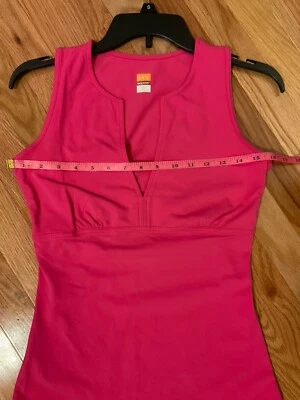 Top Lucy Power Rosa Ropa Activa Yoga Gimnasio Diseño Súper Lindo Recortado Espalda Usado en Excelente Condición Pequeño Foto 1 de 4