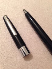 VINTAGE SHEAFFER 330 TRIUMPH IMPERIAL BLACK CHROME TRIM BALLPOINT PEN-USA-NOS