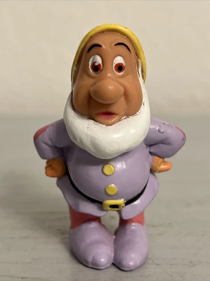 "Figura de acción de juguete de 2"" SNEEZY SEVEN DWARFS DISNEY DE COLECCIÓN (1993)" Foto 1 de 4