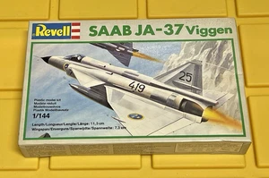 Vintage Revell Swedish SAAB JA-37 Viggen Fighter 1/144 Scale Model Kit #4009 - Picture 1 of 6
