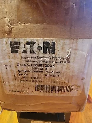 Transformador de control de martillos Eaton Cutler 300VA C0300E2CXX Pri 240/480v - Sec 120v Foto 1 de 4