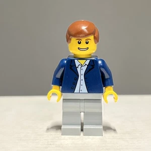 LEGO City Bus Passenger / Lego City Minifigure - Picture 1 of 4