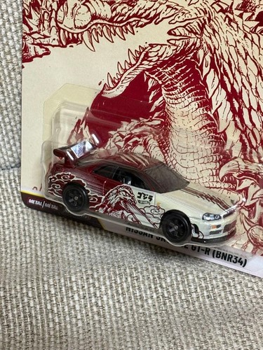 Hot Wheels Premium Pop Culture Godzilla Nissan Skyline GT-R (BNR34