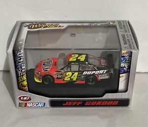 2010 Winners Circle Jeff Gordon 1:87 NASCAR DuPont RARE diecast Car New In Box