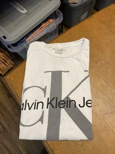 Calvin Klein Jeans CK Logo T-Shirt Boys 10/12 Tee Shirt - Picture 1 of 1