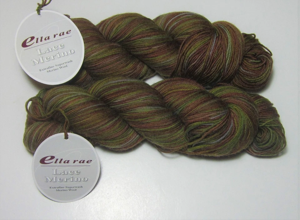 LOTE de 2 hilos de digitación superlavados Ella Rae LACE MERINO VERDE ÓXIDO PLATA #155 Foto 1 de 1