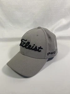 Titleist Hat Cap Tan Mens Medium S/M Deep Back Fitted Golf Golfing Pro V1 FJ - Picture 1 of 11