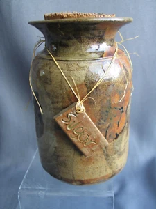 Studio pottery stoneware storage jar signed - Picture 1 of 7