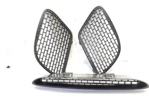 2019 DODGE CHALLENGER Hood Vent Scoop Set 68184352AB 68184353AB 68184348AH - Picture 1 of 2