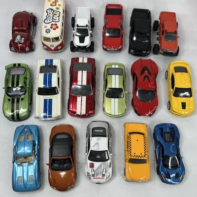 Lote Kinsmart Jada 1:32-1:48 VW Bettle Bus Rápido y Furioso Nissan Ford GT Mustang Foto 1 de 4