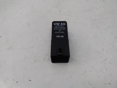 Relè candela VW PASSAT Variant B6 3C5 038907281D 1.6 Diesel 77kw 27612755 - Immagine 1 di 4