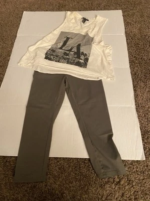 Leggings Forever 21 pequenas verdes com nervuras atletismo roupas esportivas equipamento de ginástica plus T Shi - Imagem 1 de 4