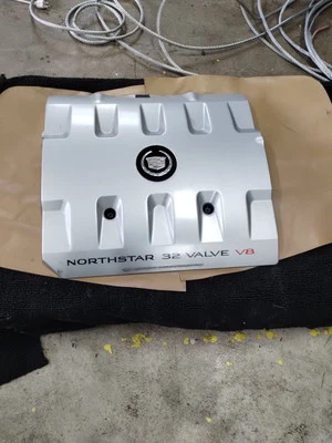 Cadillac Deville/Seville 1998-2005 32 válvulas V8 Northstar cubierta de motor pieza de fabricante original Foto 1 de 4