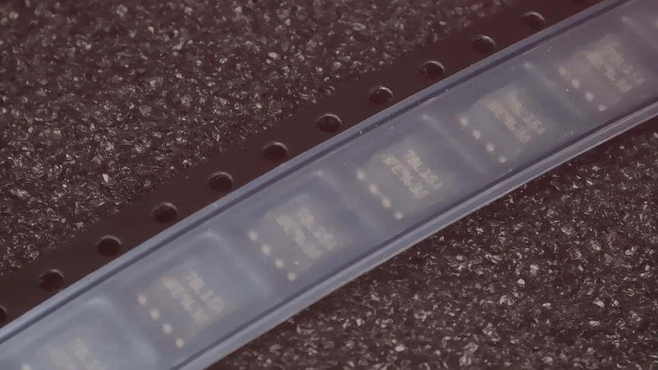 Quantity 20 - ST Micro 78L15A / L78L15ACD13TR 15V 100mA Voltage Regulator SOIC8 - Image 1 of 1