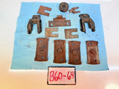 OEM 1959 1960 Chevy Impala Belair Bonneville varios soportes y clips B60-64 Foto 1 de 4