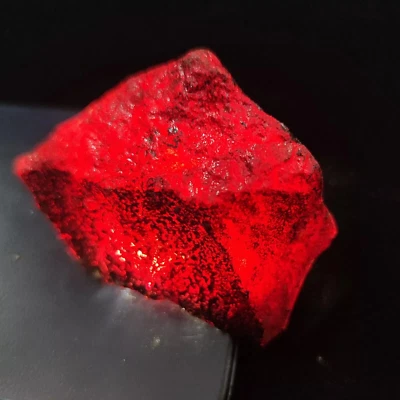 Pedra preciosa áspera natural real africana rubi vermelho qualidade superior com certificação EGL - Imagem 1 de 4