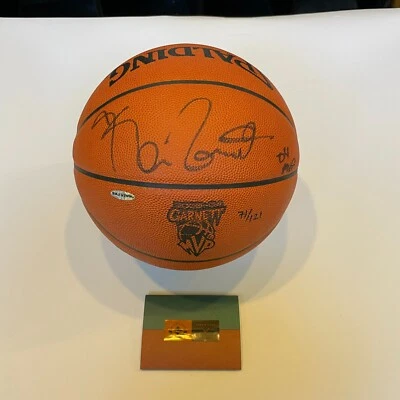 Kevin Garnett "2004 MVP" Signed Spalding NBA Game Basketball Upper Deck UDA COA - Image 1 of 4